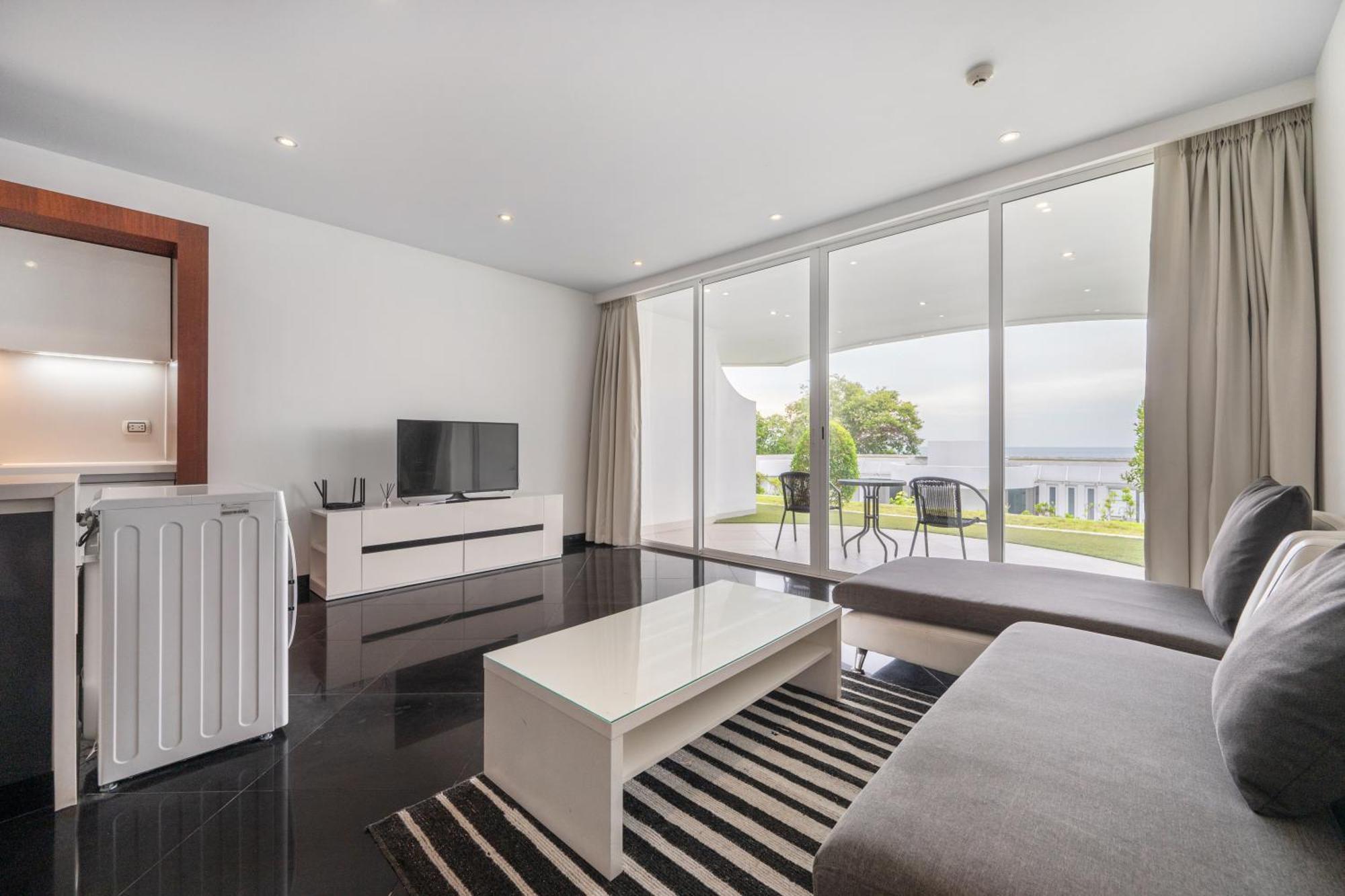 Pure Sunset Beach - Ocean View Room, Pattaya Na Chom Thian Bagian luar foto